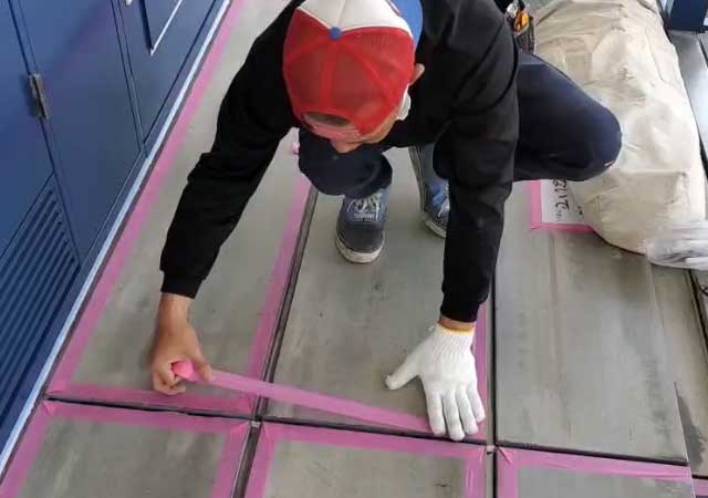 シーリング撤去